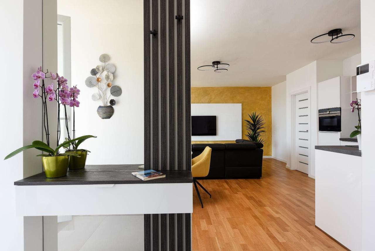 Zadar Sunset Penthouse With Spectacular View And Jacuzzi Apartment ภายนอก รูปภาพ