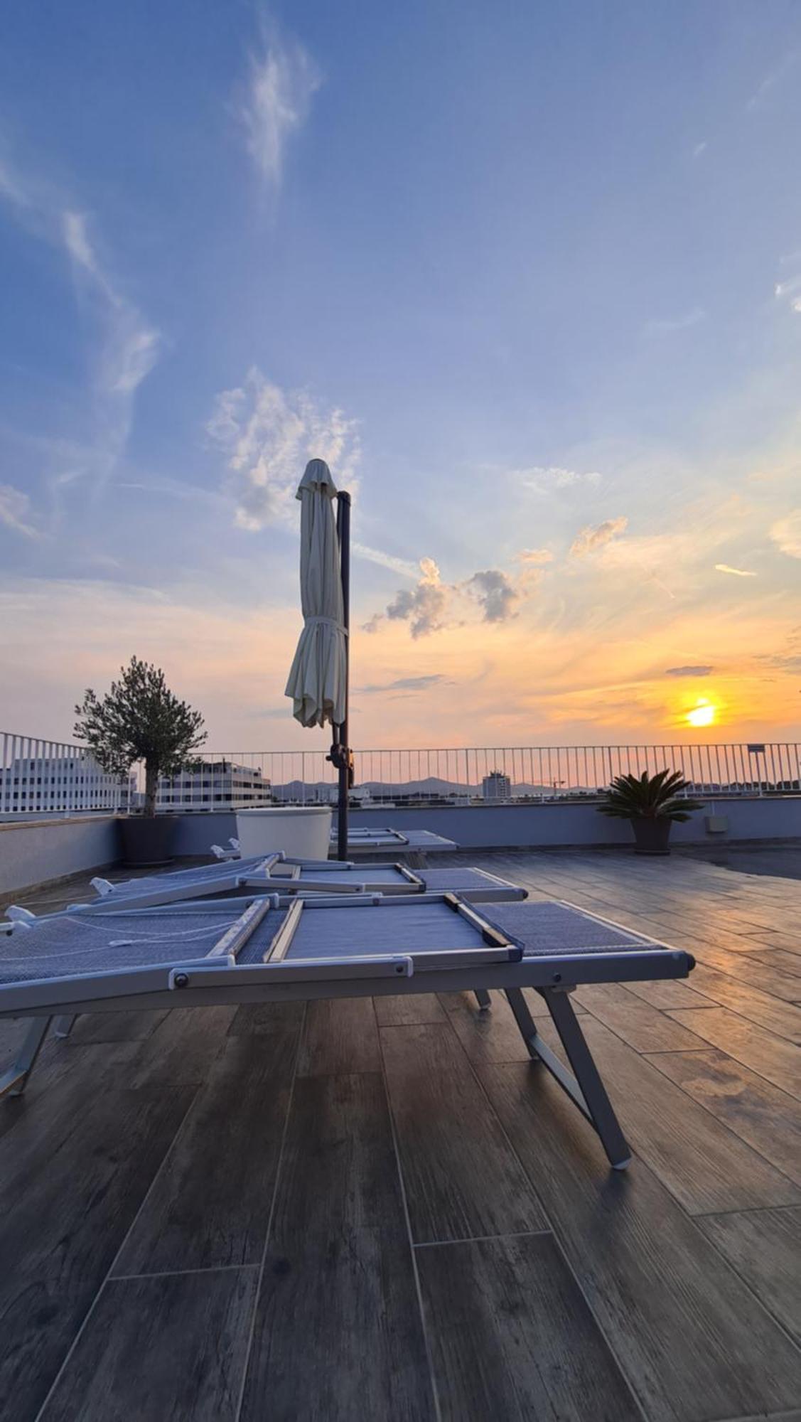 Zadar Sunset Penthouse With Spectacular View And Jacuzzi Apartment ภายนอก รูปภาพ